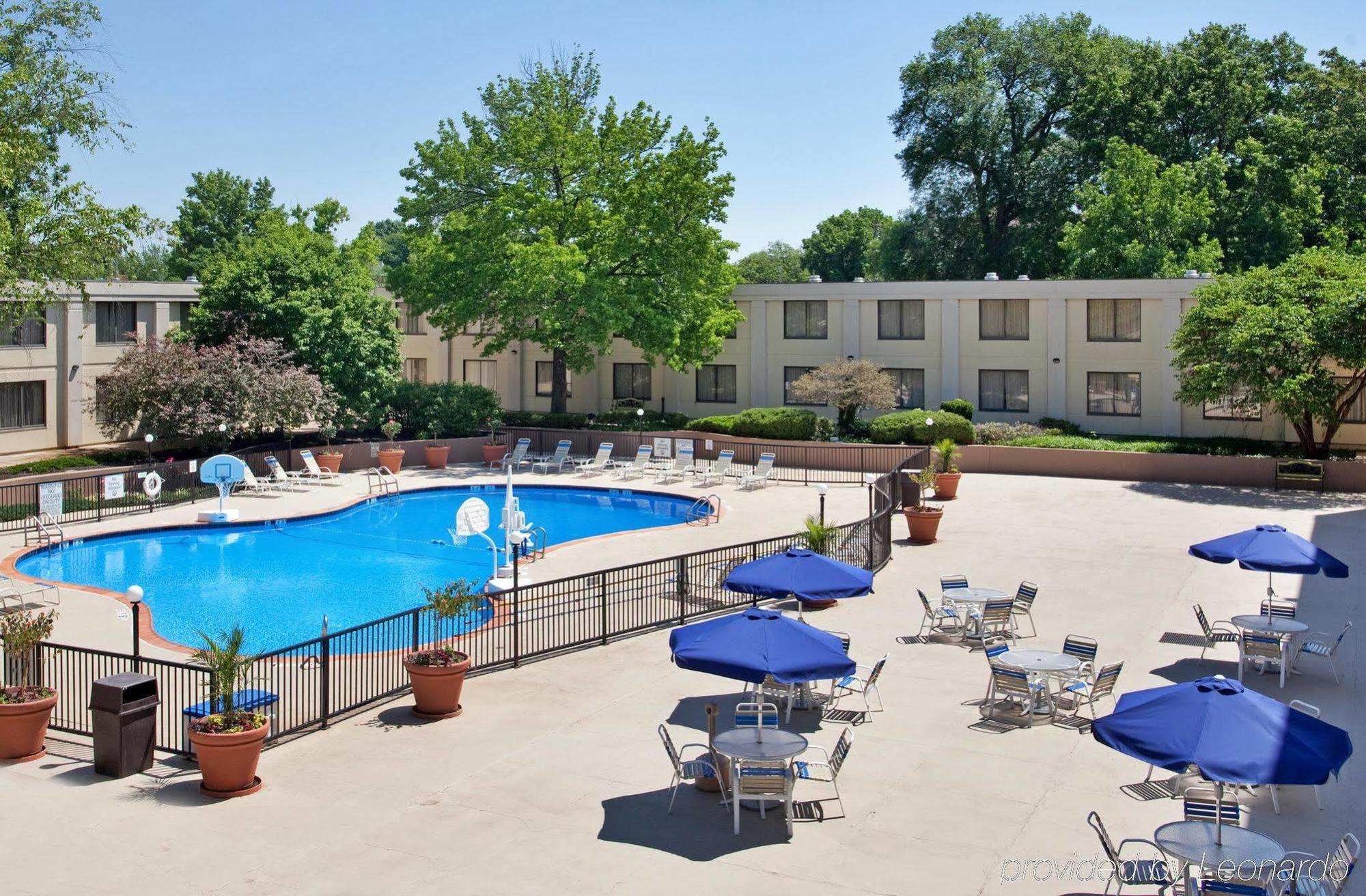 Holiday Inn Country Club Plaza Kansas City Esterno foto